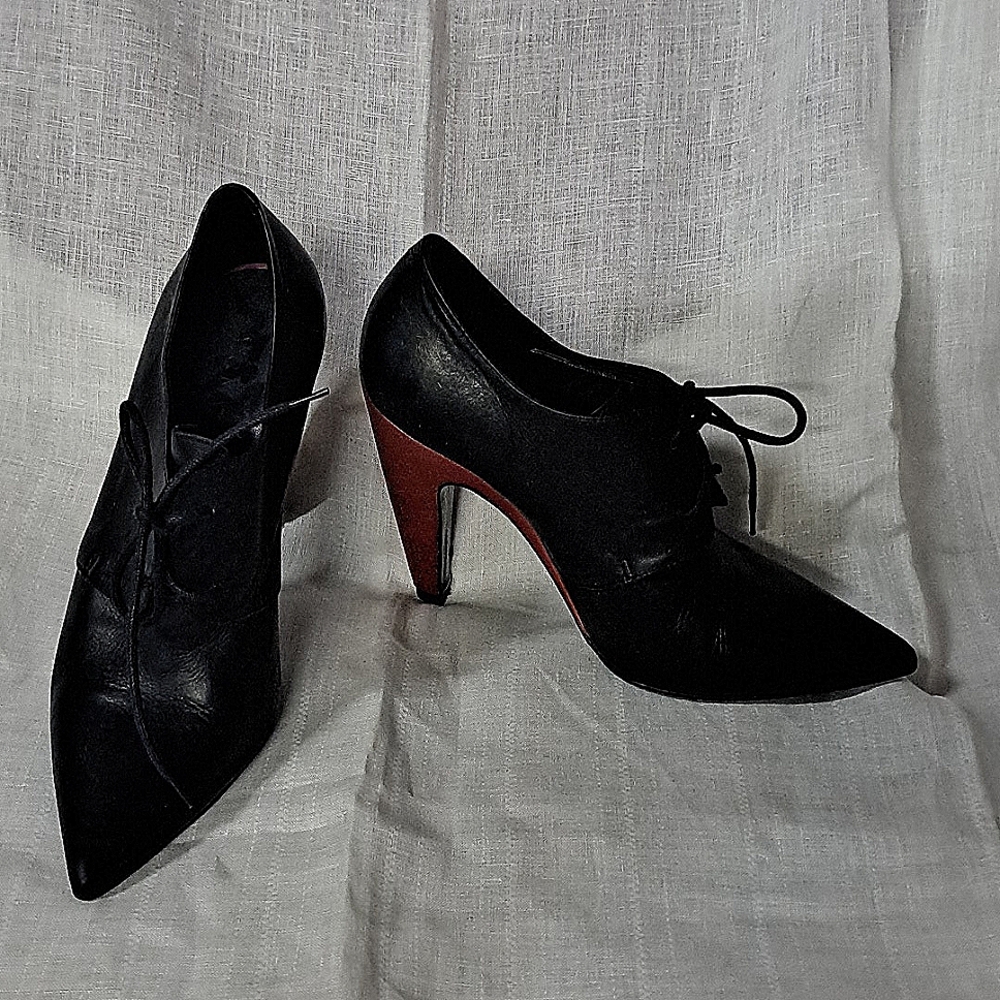 Vic Matie  Designer Pumps Ankle Boots  size 5  euro 35